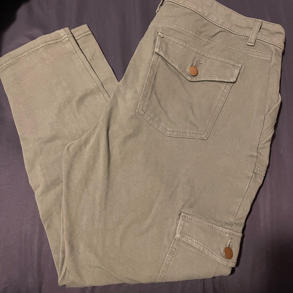 Time and Tru Stretchy Pants - army green